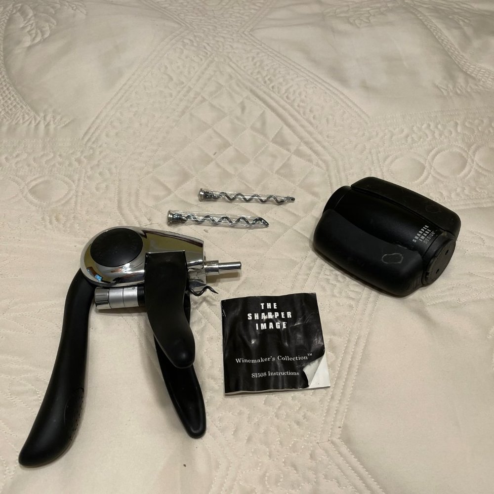 Sharper Image Wine Opener and Aerator - EUC